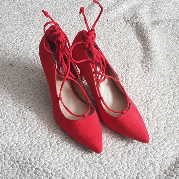 Red heel - Picture 2 of 4